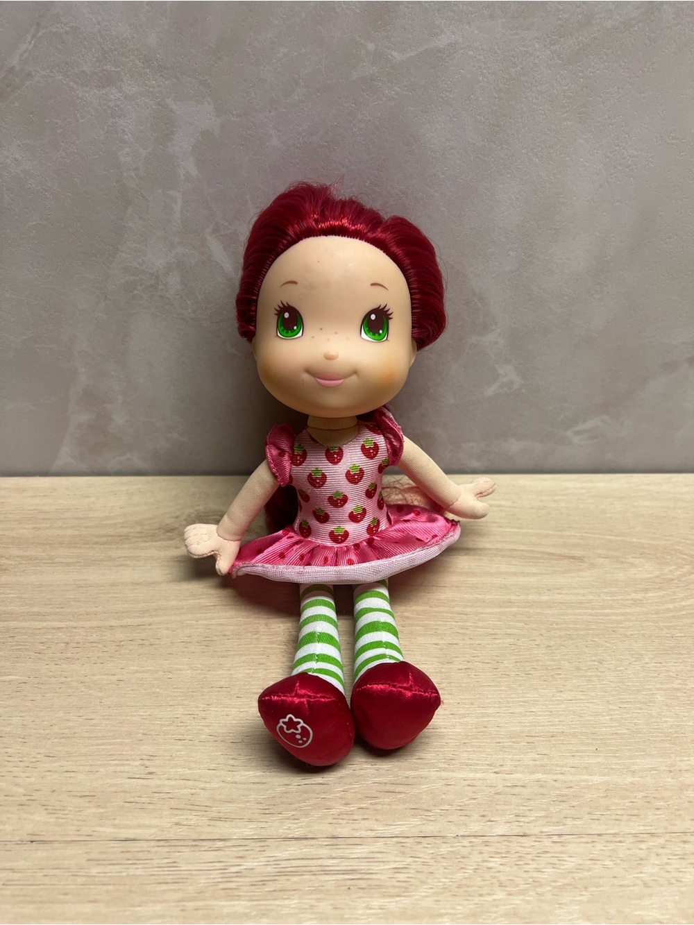 2008 Hasbro Strawberry Shortcake Plush Doll Red Hair Vintage 2000s